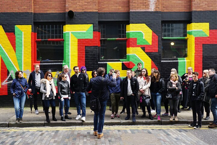 Shoreditch Street Art Tour London - Photo 1 of 11